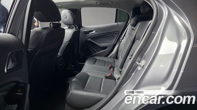 Mercedes-Benz GLA-Class (X156) GLA220 Premium 2019 — фото 26