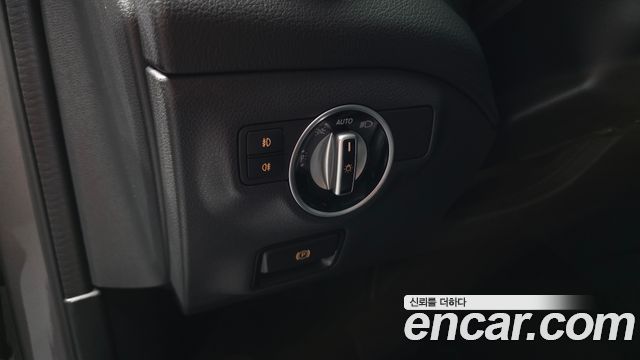 Mercedes-Benz GLA-Class (X156) GLA220 Premium 2019 — фото 27