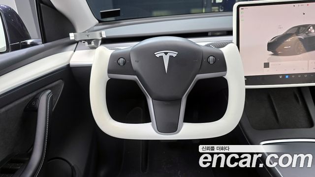 Tesla Model Y Long Range AWD 2024 — фото 13