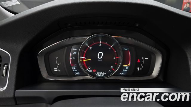 Volvo S60 D2 2nd 2015 — фото 8