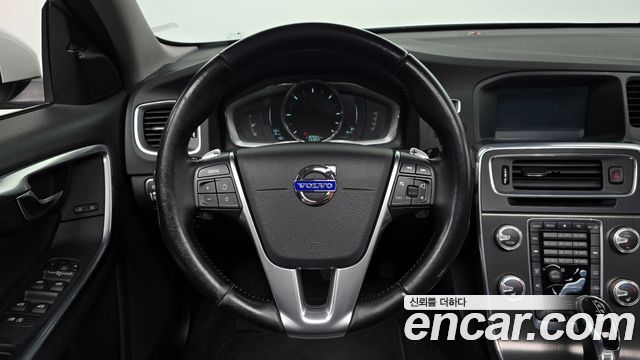 Volvo S60 D2 2nd 2015 — фото 13