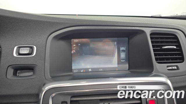 Volvo S60 D2 2nd 2015 — фото 14