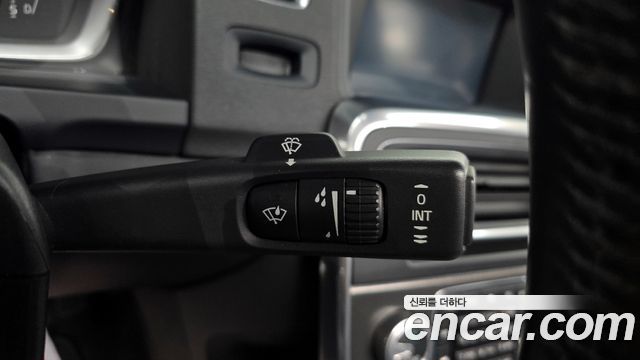 Volvo S60 D2 2nd 2015 — фото 28