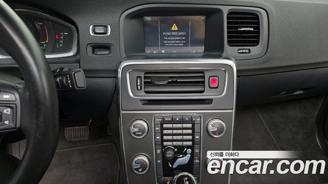 Volvo S60 D2 2nd 2015 — фото 31