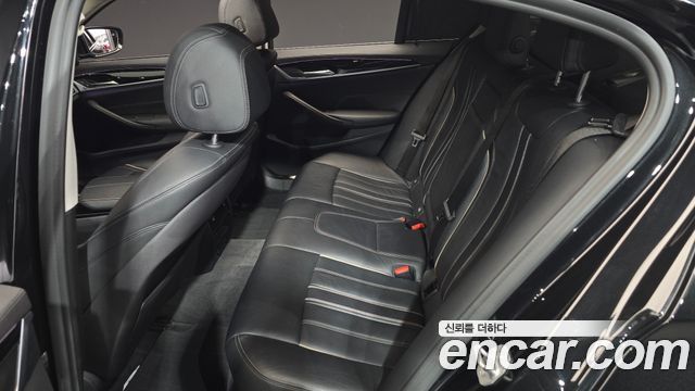 BMW 5 Series (G30) 520i Luxury 2018 — фото 11