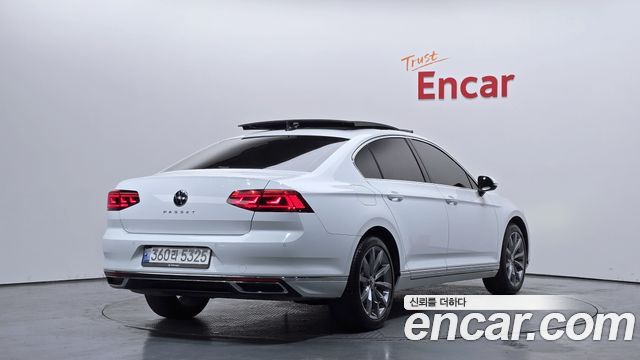 Volkswagen Passat GT (B8) 2.0 TDI Prestige 2022 — фото 2