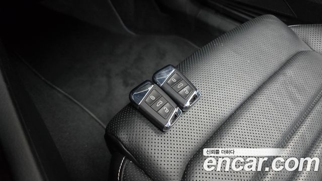 Volkswagen Passat GT (B8) 2.0 TDI Prestige 2022 — фото 33