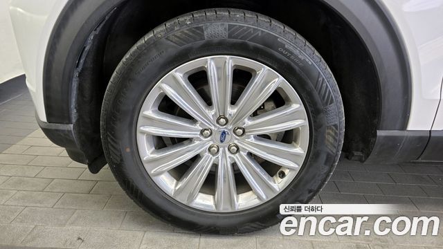 Ford Explorer (VI) 2.3 LimIted 4WD 2020 — фото 5