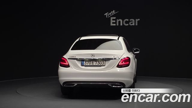 Mercedes-Benz C-Class (W205) C220 d 4MATIC 2021 — фото 4