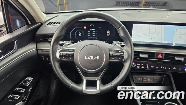 Kia K5 (III) 2.0 Noblesse 2024 — фото 13