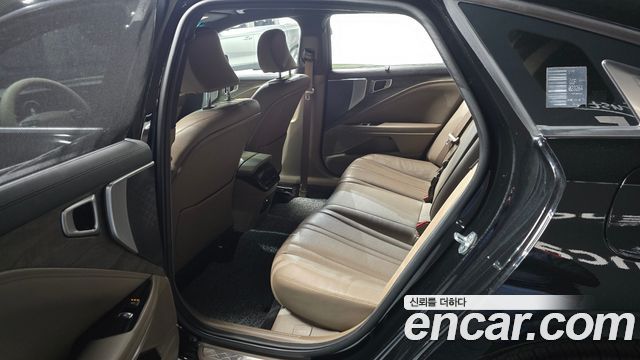 Kia K8 2.5 Gasoline 2WD Noblesse 2022 — фото 11