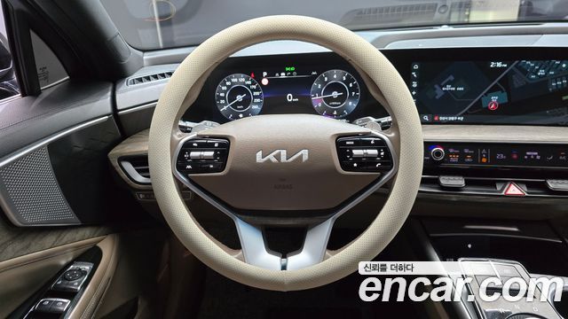 Kia K8 2.5 Gasoline 2WD Noblesse 2022 — фото 13