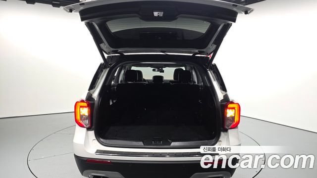 Ford Explorer (VI) 3.0 PHEV 2020 — фото 20