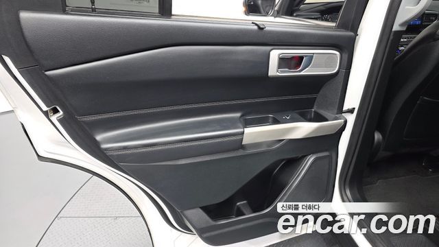Ford Explorer (VI) 3.0 PHEV 2020 — фото 25