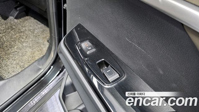 KG Mobility (SsangYong) Torres Bi-fuel 1.5 2WD TL7 2023 — фото 23