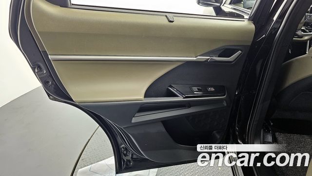 KG Mobility (SsangYong) Torres Bi-fuel 1.5 2WD TL7 2023 — фото 31