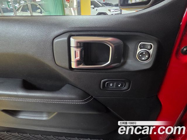 Jeep Wrangler (JL) 2.0 Overland 4Door 2019 — фото 16