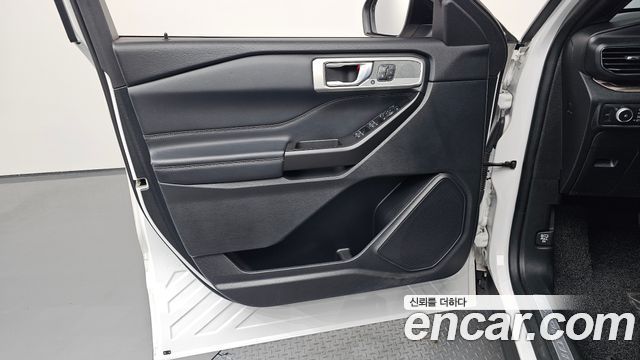 Ford Explorer (VI) 2.3 LimIted 4WD 2020 — фото 30