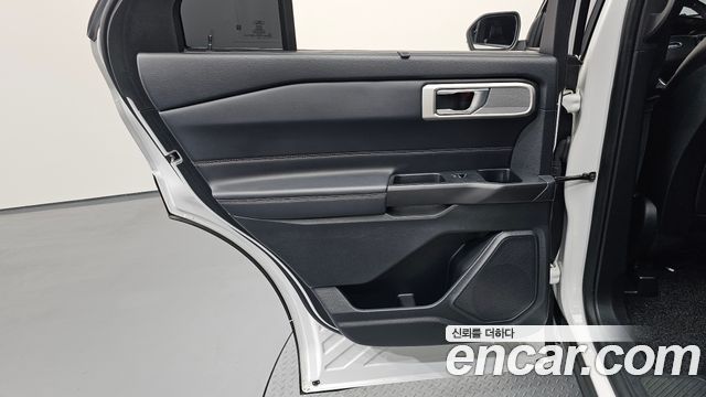 Ford Explorer (VI) 2.3 LimIted 4WD 2020 — фото 31