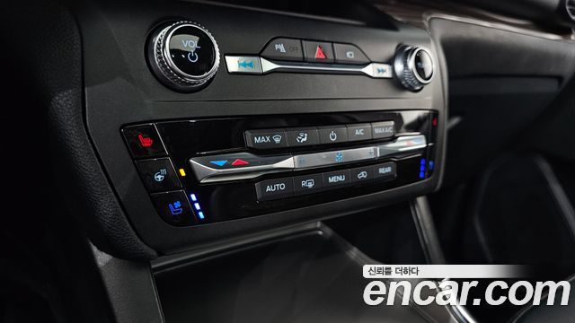 Ford Explorer (VI) 2.3 LimIted 4WD 2020 — фото 38