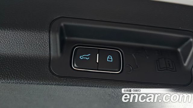 Ford Explorer (VI) 2.3 LimIted 4WD 2020 — фото 46