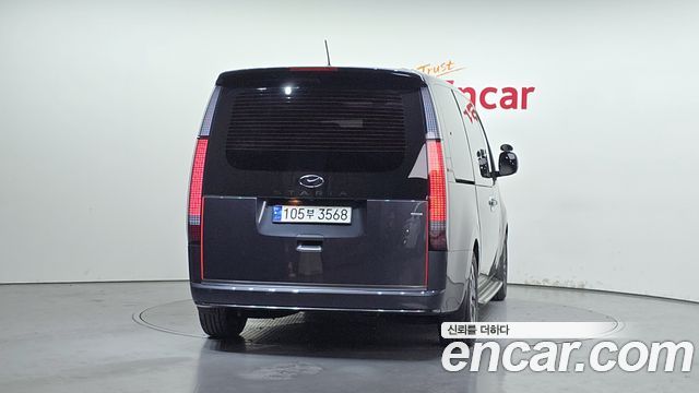 Hyundai Staria 4WD Lounge 9-Seater Inspiration 2022 — фото 4