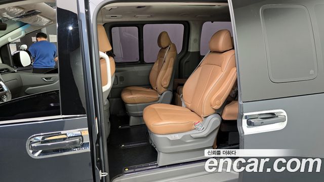Hyundai Staria 4WD Lounge 9-Seater Inspiration 2022 — фото 11