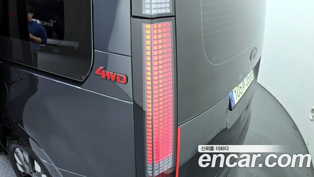 Hyundai Staria 4WD Lounge 9-Seater Inspiration 2022 — фото 23