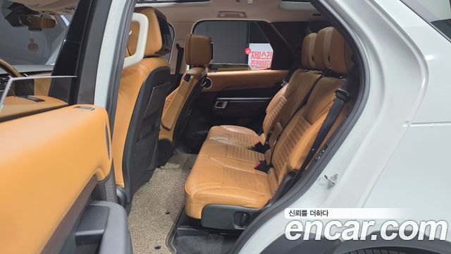 Land Rover Discovery 5 3.0 TD6 HSE Luxury 2017 — фото 16