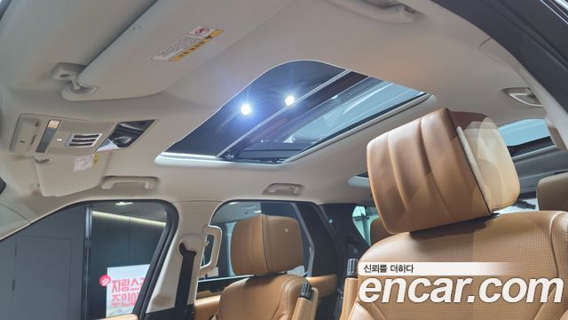 Land Rover Discovery 5 3.0 TD6 HSE Luxury 2017 — фото 23