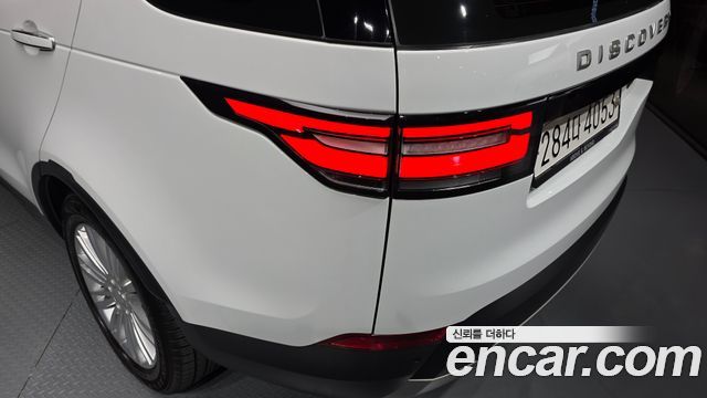 Land Rover Discovery 5 3.0 TD6 HSE Luxury 2017 — фото 29