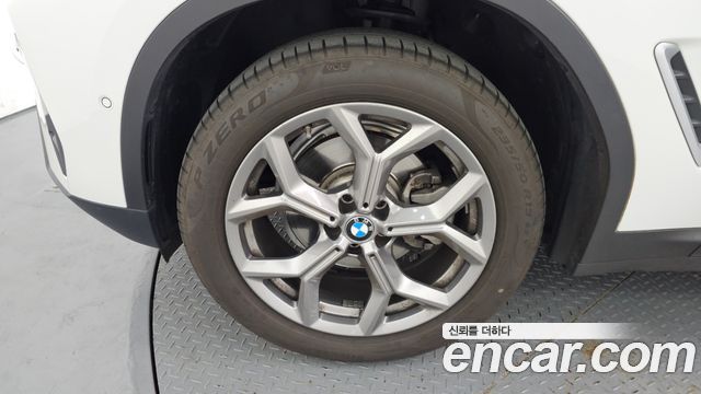 BMW X4 (G02) xDrive20i xLine 2022 — фото 5