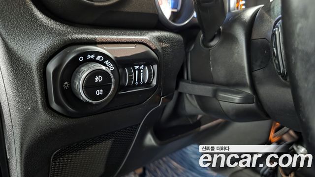 Jeep Wrangler (JL) 2.0 Overland Power Top 4Door 2021 — фото 14