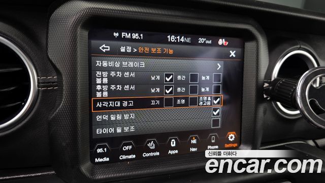 Jeep Wrangler (JL) 2.0 Overland Power Top 4Door 2021 — фото 15
