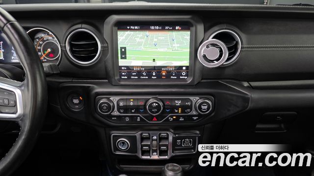Jeep Wrangler (JL) 2.0 Overland Power Top 4Door 2021 — фото 18