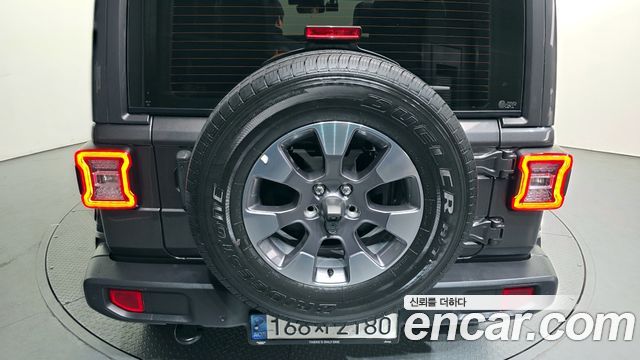 Jeep Wrangler (JL) 2.0 Overland Power Top 4Door 2021 — фото 20