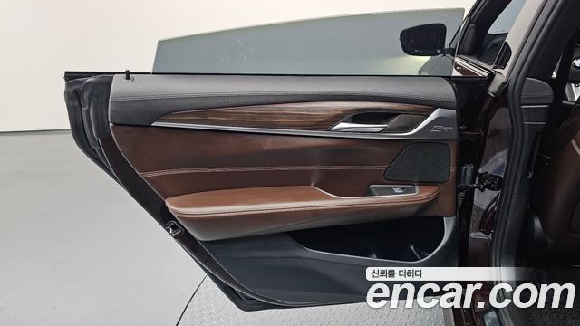 BMW 6 Series GT (G32) 630i xDrive M Sport 2020 — фото 31