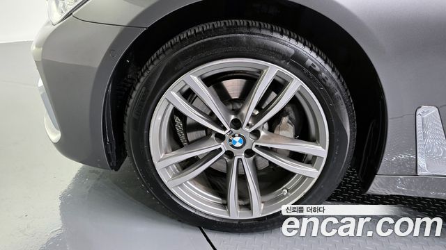 BMW 7 Series (G11) 730Ld xDrive M Sport 2017 — фото 5