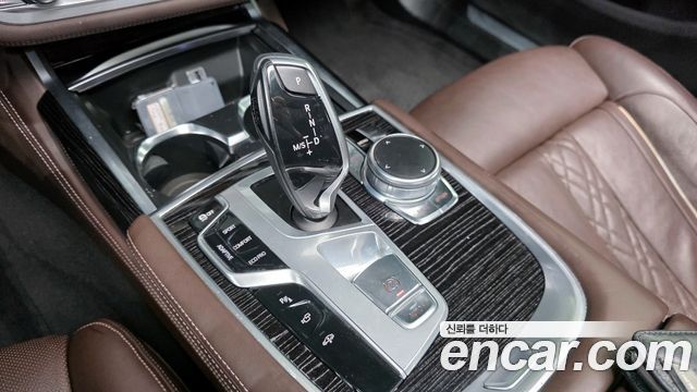 BMW 7 Series (G11) 730Ld xDrive M Sport 2017 — фото 9