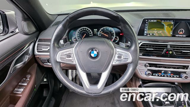 BMW 7 Series (G11) 730Ld xDrive M Sport 2017 — фото 13