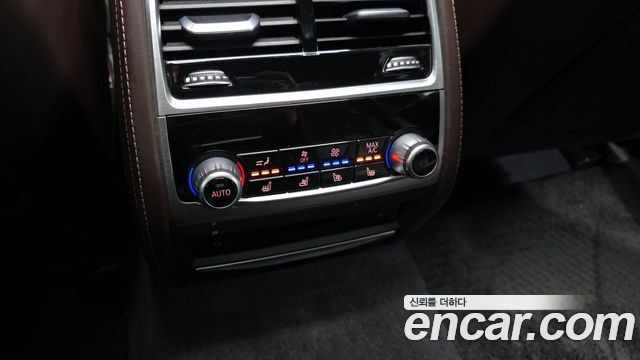 BMW 7 Series (G11) 730Ld xDrive M Sport 2017 — фото 16