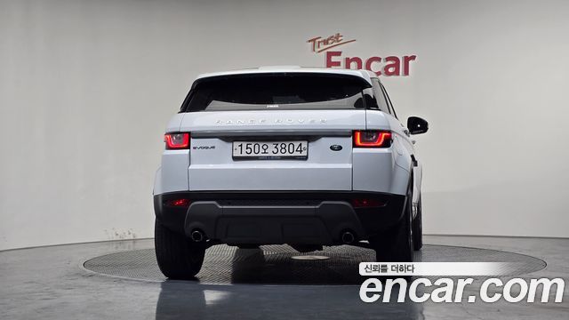 Land Rover Range Rover Evoque 2.0 TD4 SE 2017 — фото 4