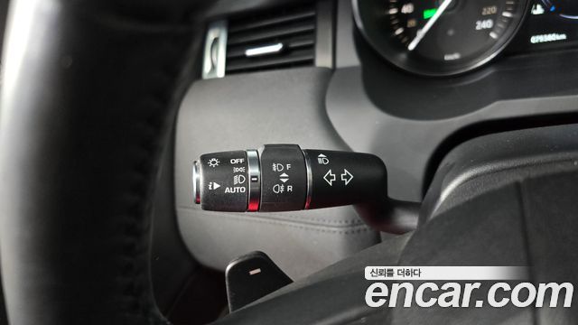 Land Rover Range Rover Evoque 2.0 TD4 SE 2017 — фото 16