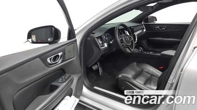 Volvo S60 (III) B5 R-Design 2022 — фото 10