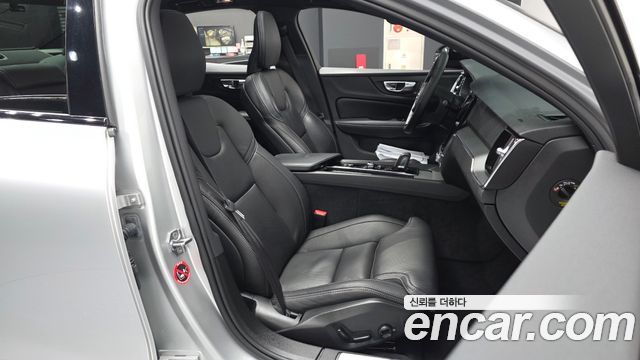 Volvo S60 (III) B5 R-Design 2022 — фото 11