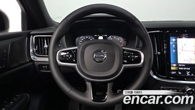Volvo S60 (III) B5 R-Design 2022 — фото 13