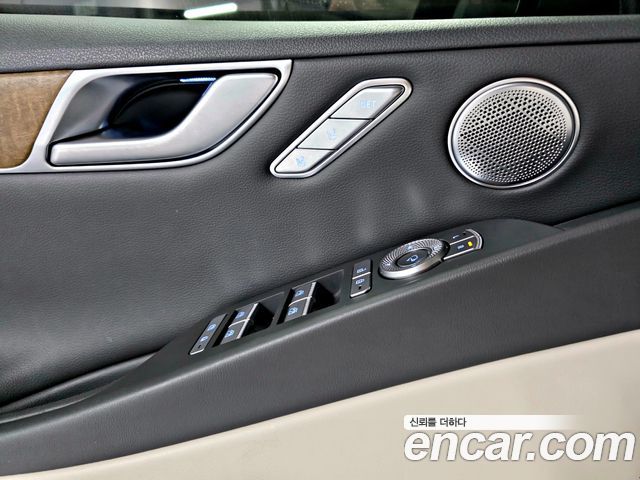 Genesis G80 (RG3) Gasoline 2.5 Turbo AWD 2022 — фото 17
