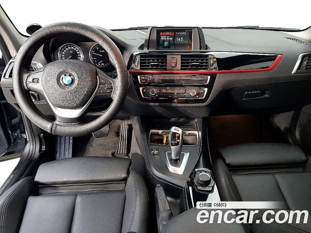 BMW 1 Series (F20) 118d Sport 5Door 2019 — фото 5