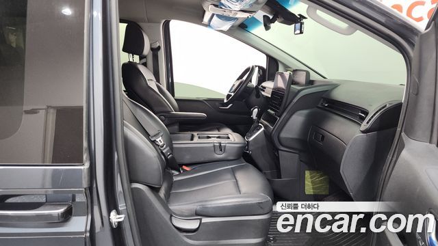Hyundai Staria Tourer 11-Seater Modern 2023 — фото 15