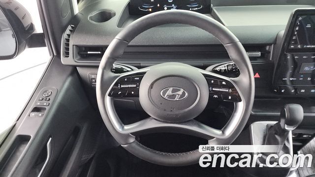 Hyundai Staria Tourer 11-Seater Modern 2023 — фото 16